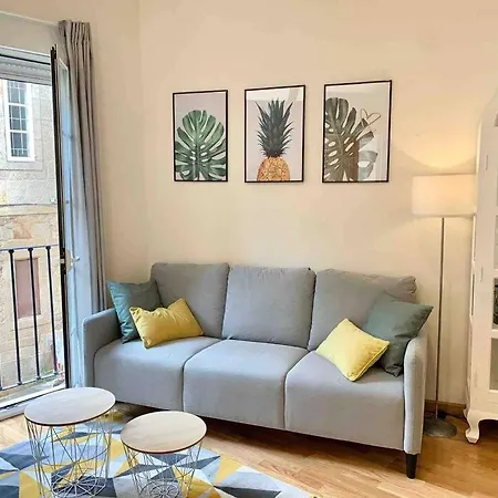 Precioso En El Casco Vello De * 比戈